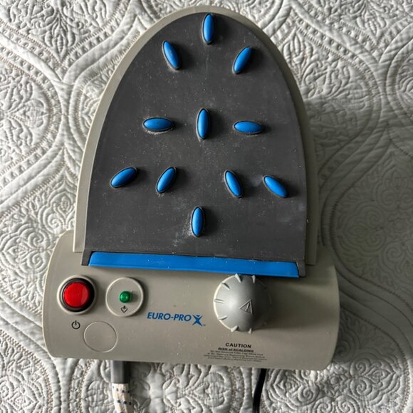 Euro-Pro Steamer and Iron - Picture 3 of 6